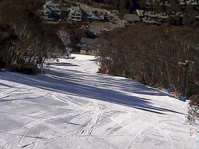 Bottom of the SuperTrail well maintained with snowmaking