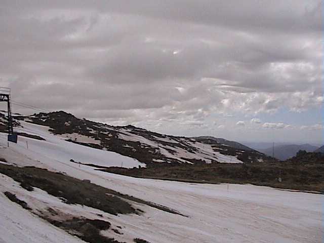 The dark clouds moving in - looking from The Basin to Central Spur