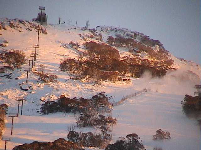 Snowmaking on Upper Supertrail