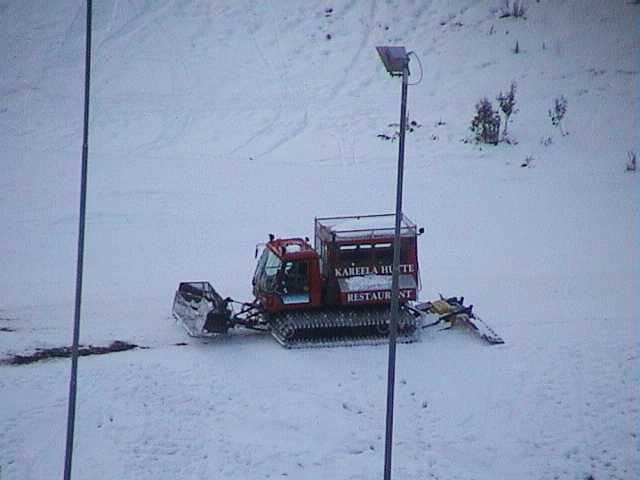 Kareela Hutte snow cat. Were expecting the Hutte to be open on Friday