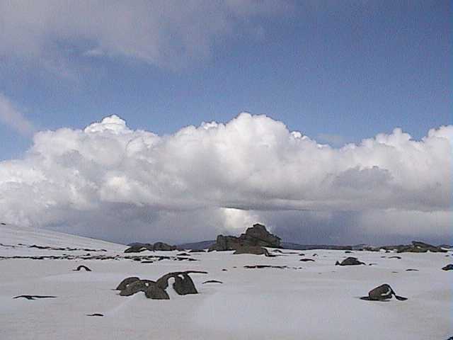 Saturdays changing weather on the main range