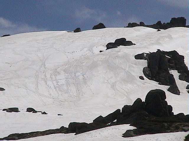 Many lines, trashed by a group of energetic teenagers who climbed in running shoes