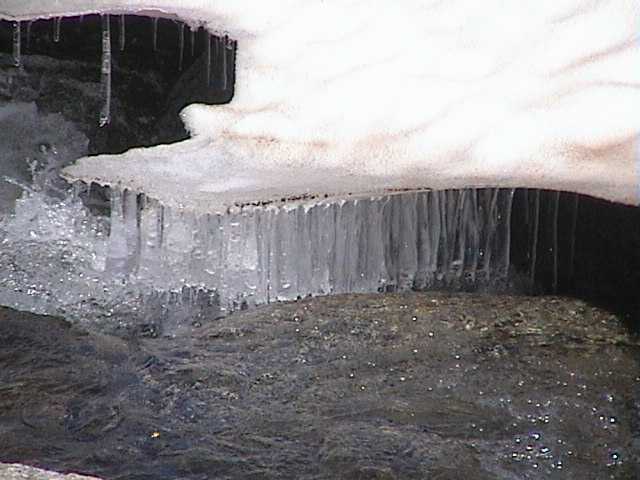 Ice structures near the bridge on the Kosi Walk behind Eagles Nest