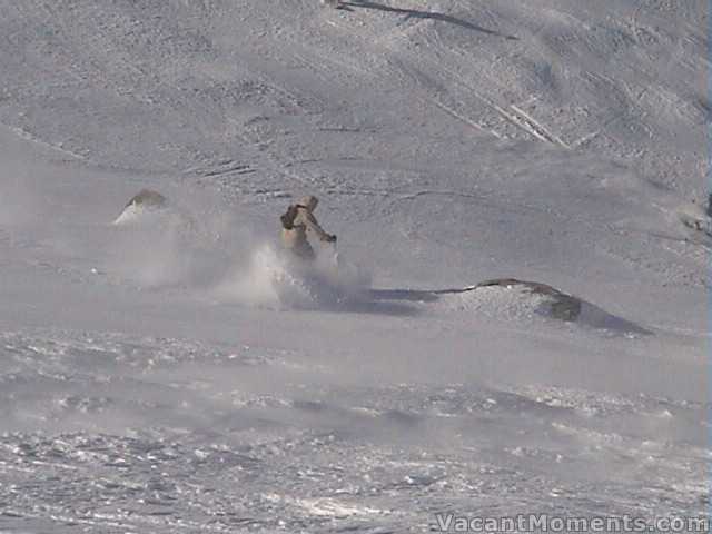 Deep wind drifts on Sponars