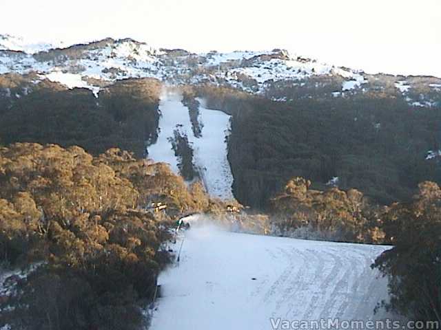 An almost skiable Lover Leap Bypass this morning