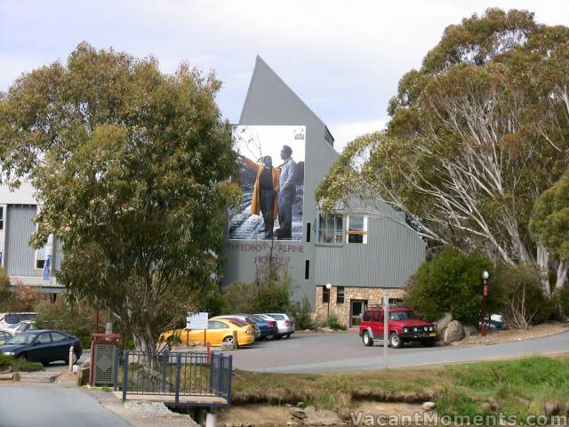 Huge mural of Sponar and Anton on the Kosciuszko Hotel