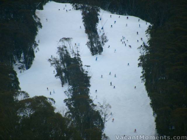 School holiday crowds on High Noon