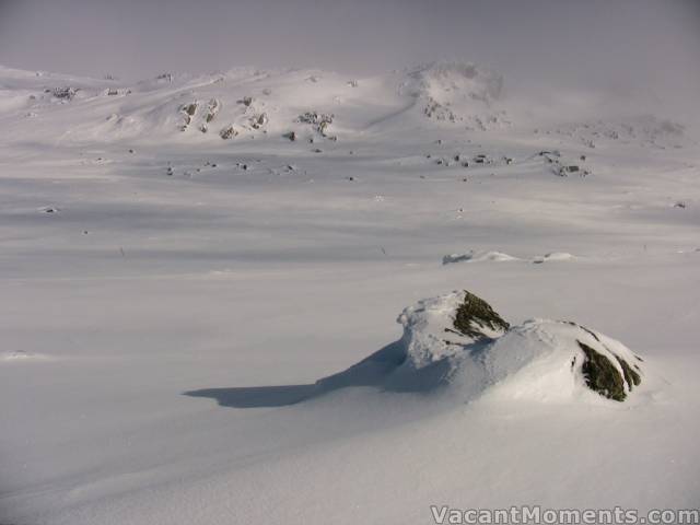 Looking back across the valley to Sig Hill - main range looks set for some kiting