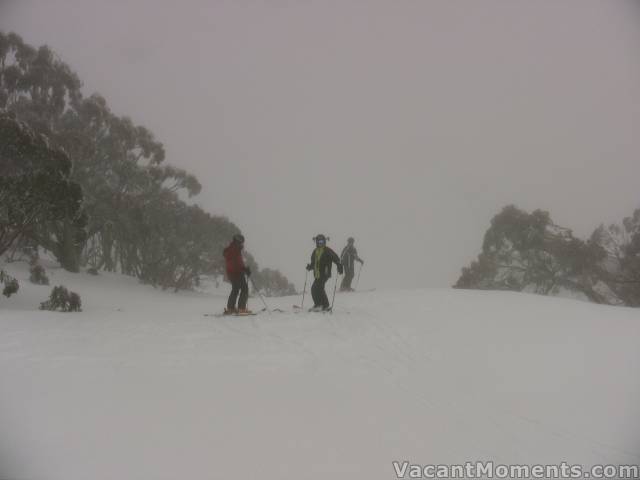 Peggy, Jax and Marion enroute to DHG<BR>Luckily we all knew the way