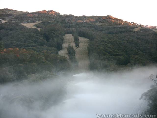 Snowmaking on lower Sundance