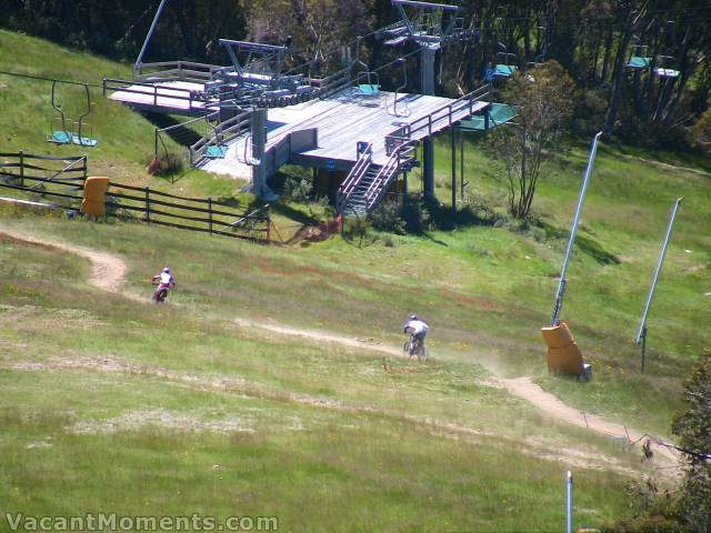 Downhill mountain bikers at BunnyWalk Station