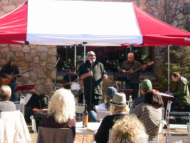 Doug Parkinson poolside