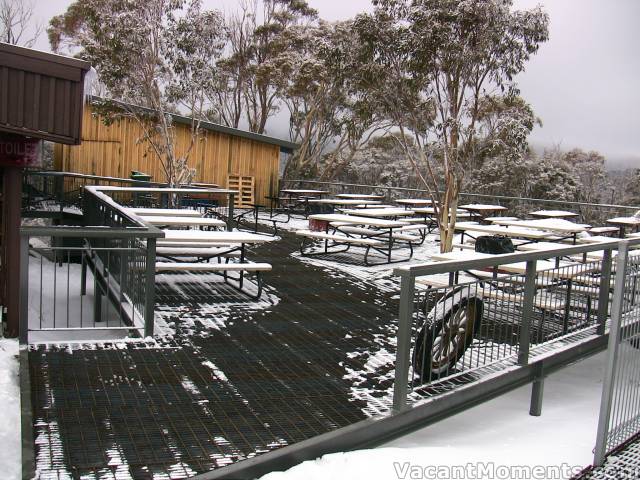 The new outdoor deck area at Merritts Mountain House