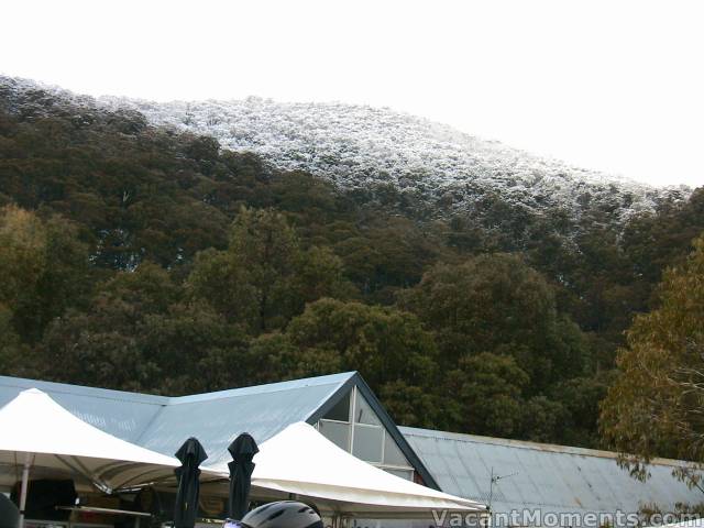 Looking south east from the front of the Kosi queue this morning