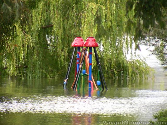 Amazing sights all around the lake edge