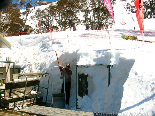 Sandy still trying to clear the deck at Black Sallees<br>Wow there's a lot of snow around