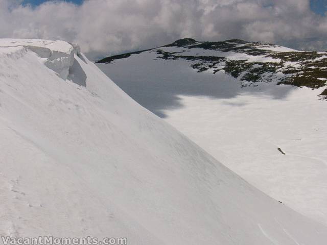 My chosen point of descent above Lake Cootapatamba<BR>looking back up the valley towards Rawsons Pass