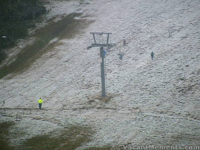 School holiday makers out under Merritts Chair