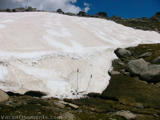 BUT I went out to ski the Main Face. This might have been my last turn for 2013.<BR>Note the rocky reef below the waves ;-)