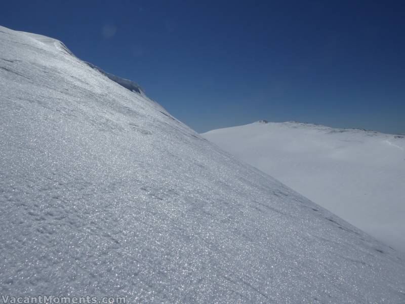 Skiing the South Ridge was one big foot massage - definitely not for Traktorman's lightweight touring noodles ;-)