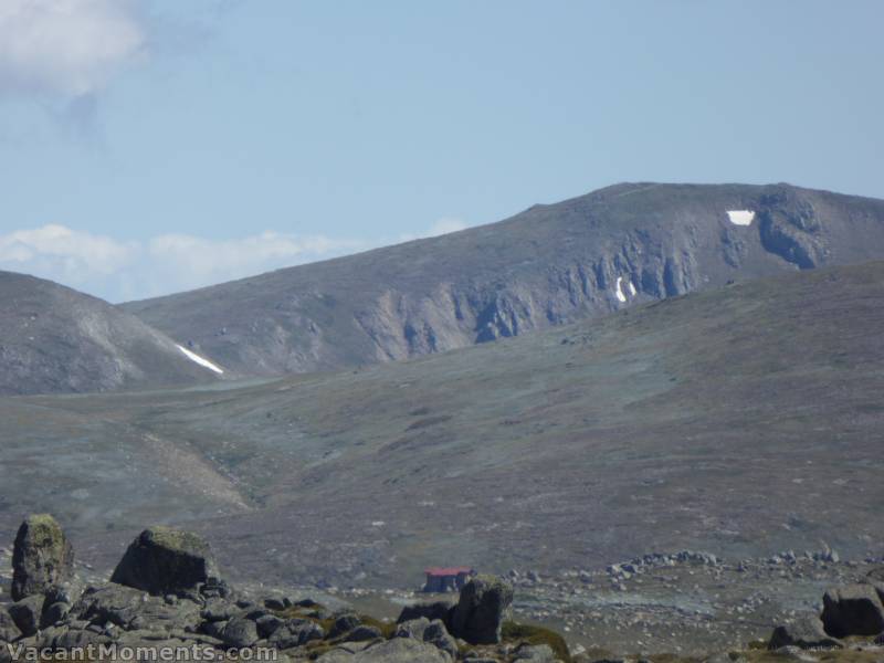 Club Lake Chutes with Seaman's Hut at the bottom