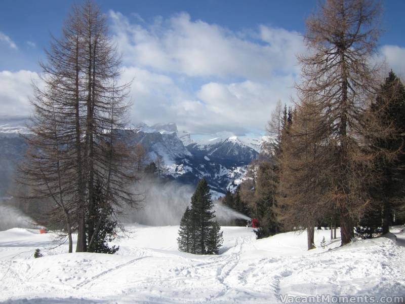 <em>Sass de la Crusc ski area, Alta Badia, Dolomites</em><BR>Note snow guns topping up the slopes